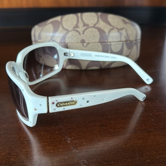 Coach Sunglasses - Picture 2 of 3
